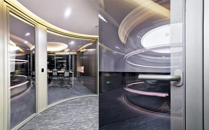 ultimo caso aziendale circa Curved panoramic glass partition system project