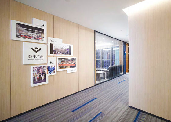 Tavola muraria a parete solida con porta in melamina porta in acciaio parete muraria in vetro per ufficio